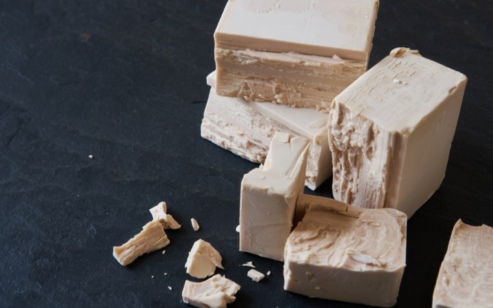 Consumul de drojdie de bere trebuie făcut pentru o perioadă mai lungă de timp pentru a avea efecte asupra sănătații. Foto: Shutterstock