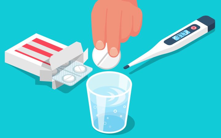 Paracetamolul scade febra, însă trebuie administrat cu precauție și cu atenție la doze.