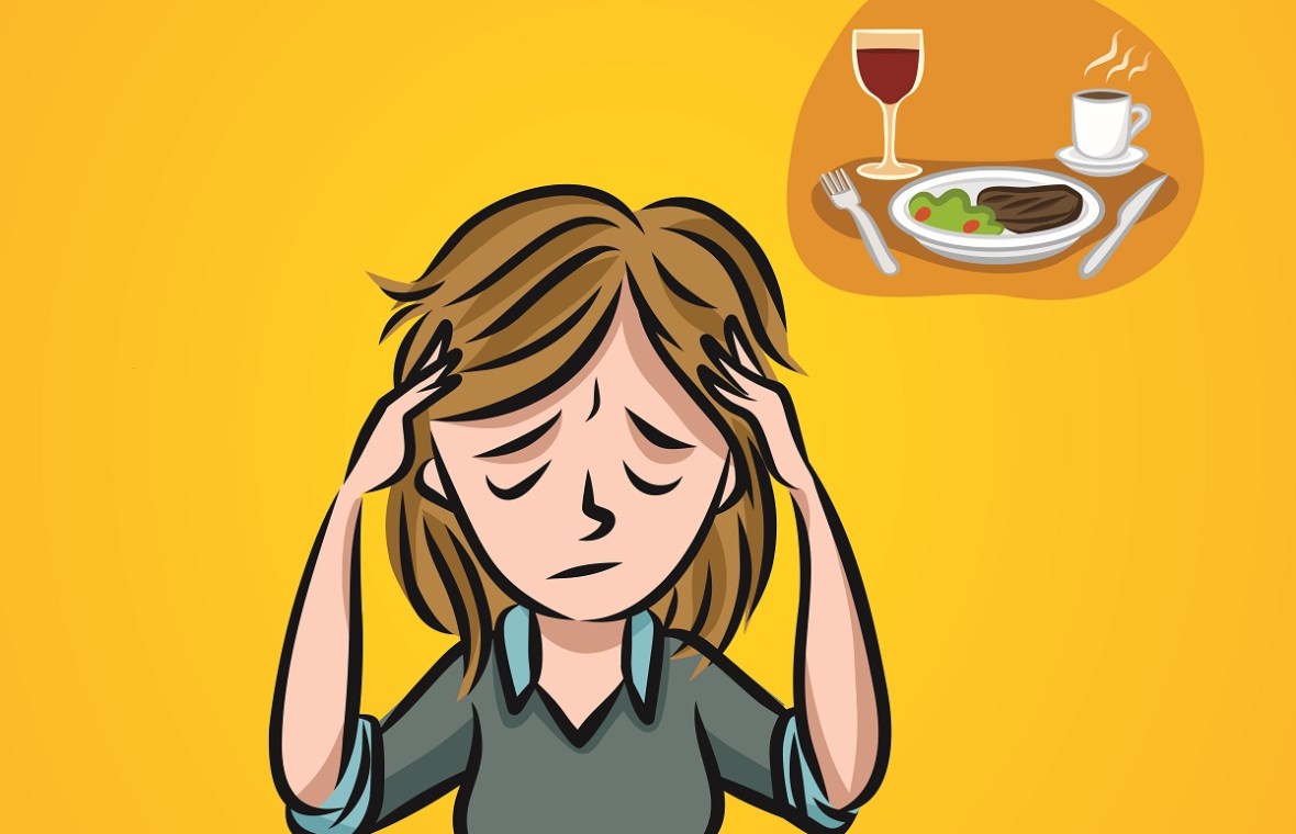 intoleranța la histamină simptome. femeie cu durere de cap provocata de vin rosu, carne si cafea