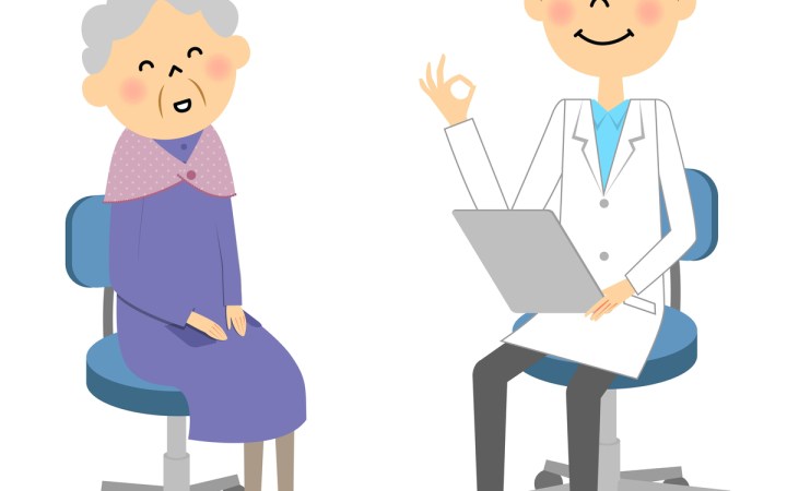 analize medicale dupa 60 de ani. Medicul ii spune unei femei in varsta ca analizele i-au iesit ok