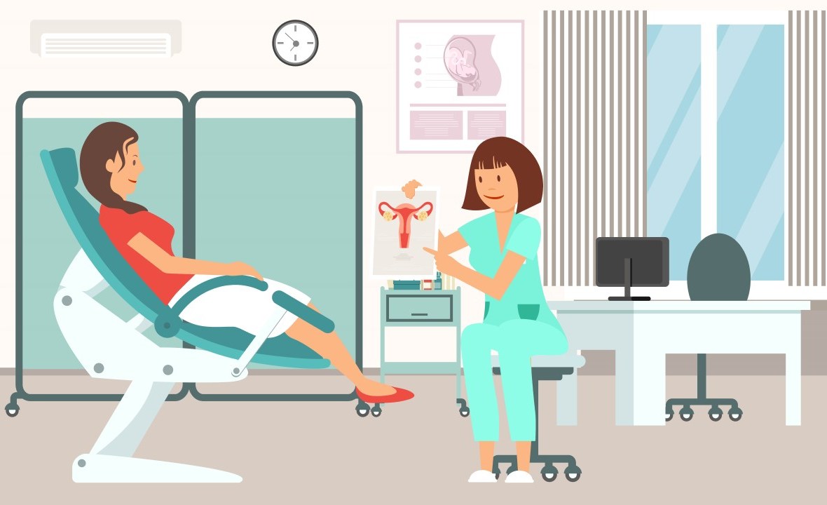 polipi uterini cum ii descoperi si indepartare-1. femeie pe scaunul ginecologic si medic care explica despre polipii uterini
