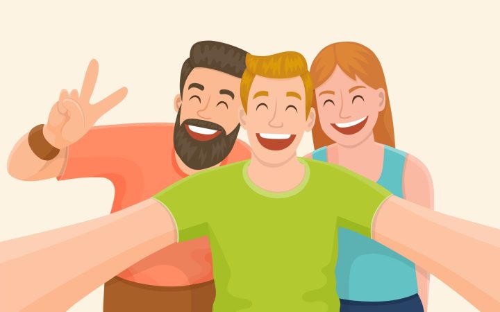 prieteni care fac selfie. Prieteniile sunt benefice pentru sănătatea emoțională