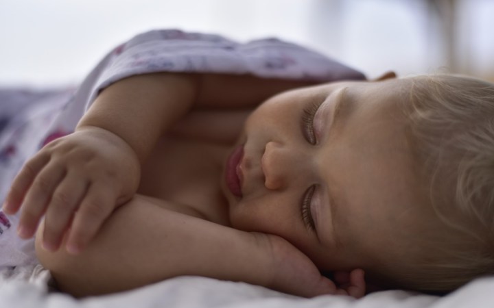 tulburări de somn la copii. copil care doarme bine