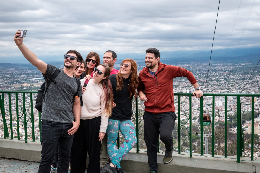 grup de turisti
