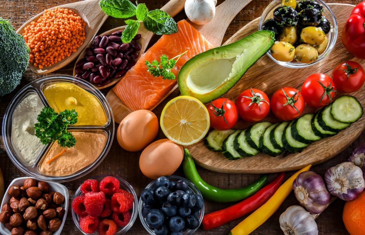 legume, fructe, pește - alimentele recomandate în cadrul dietei DASH