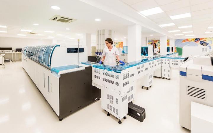 Inteligența artificială din laboratoarele Regina Maria detectează automat valorile anormale ale analizelor Sursa foto: Regina Maria